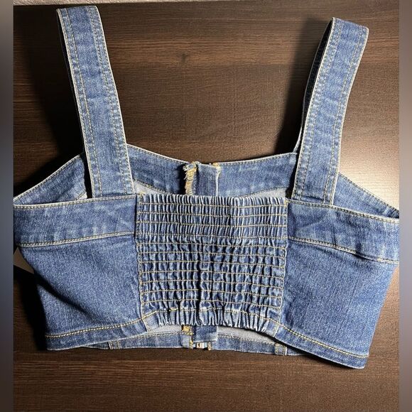 Womens sleeveless crop tops - Picture 4 of 7